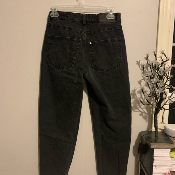 Black mom jeans with slight white wash. - Picture 5 of 6